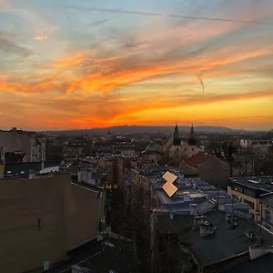 https://amazing-view-room-in-old-town.krakowhotelspoland.com